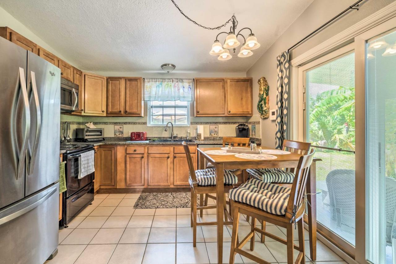 Cozy Canalfront Home Less Than 2 Miles To Hudson Beach! Extérieur photo